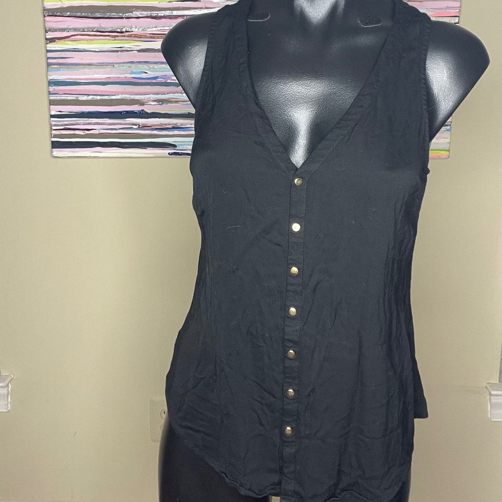 USED BLACK BEBE SHIRT